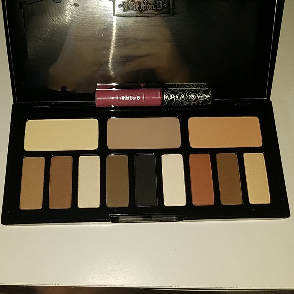 Kat Von D Shade + Light Eye Contour Palette